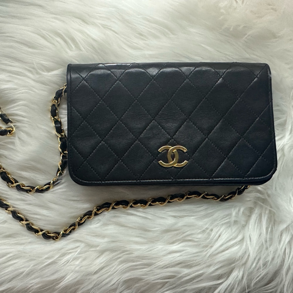 Vintage CHANEL mini full flap lamb skin quilted bag